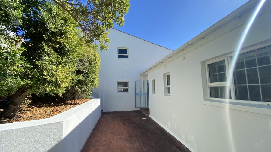 5 Bedroom Property for Sale in Simons Kloof Western Cape
